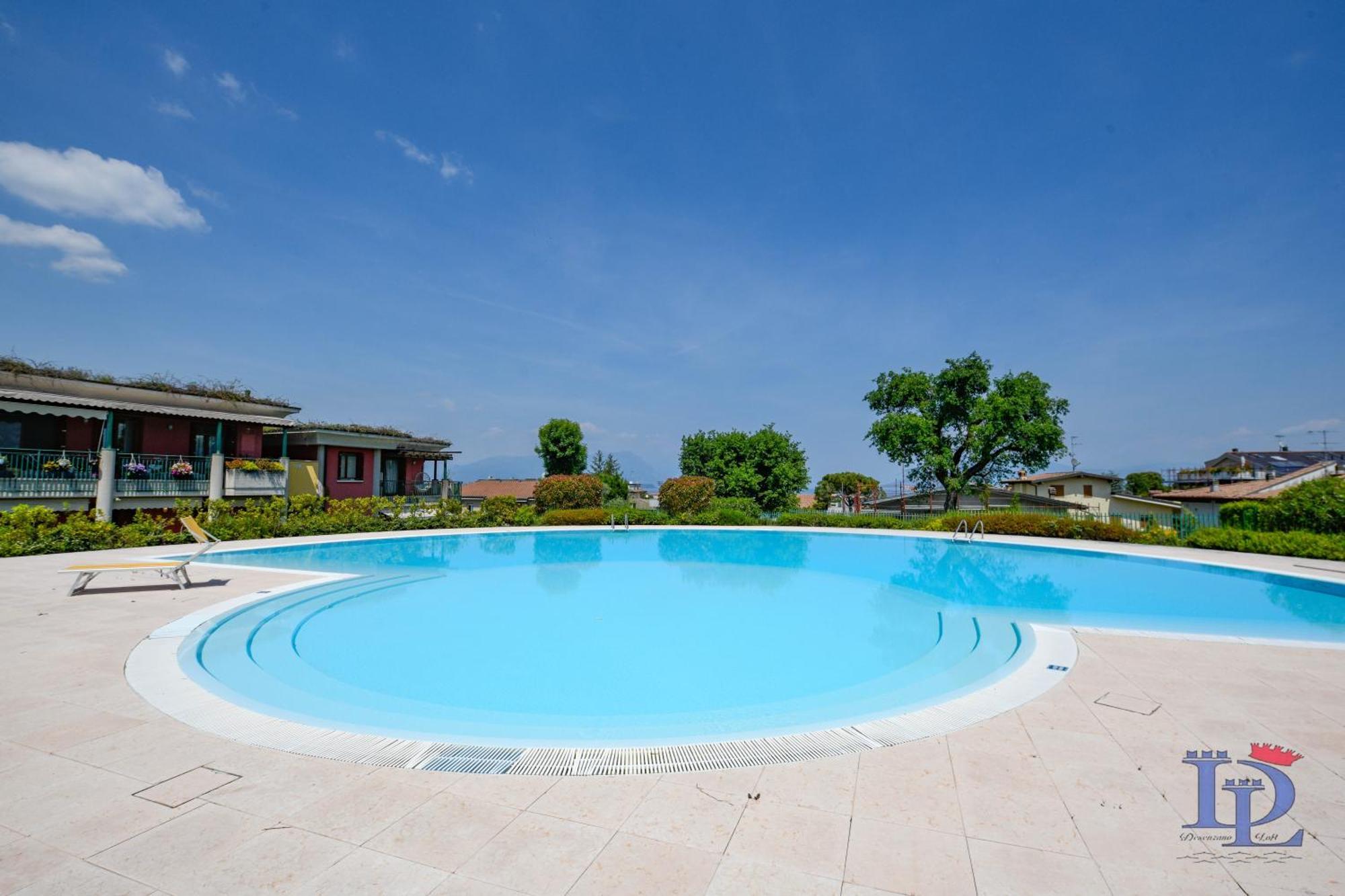 Desenzanoloft Official Partner Marriott Homes & Villas - Paradise Lake View In A 5 Pools Exclusive Residence Desenzano del Garda Exterior photo